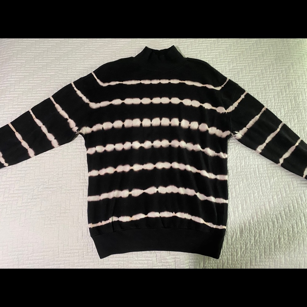 ◾️Sweater◾️ - Picture 2 of 5